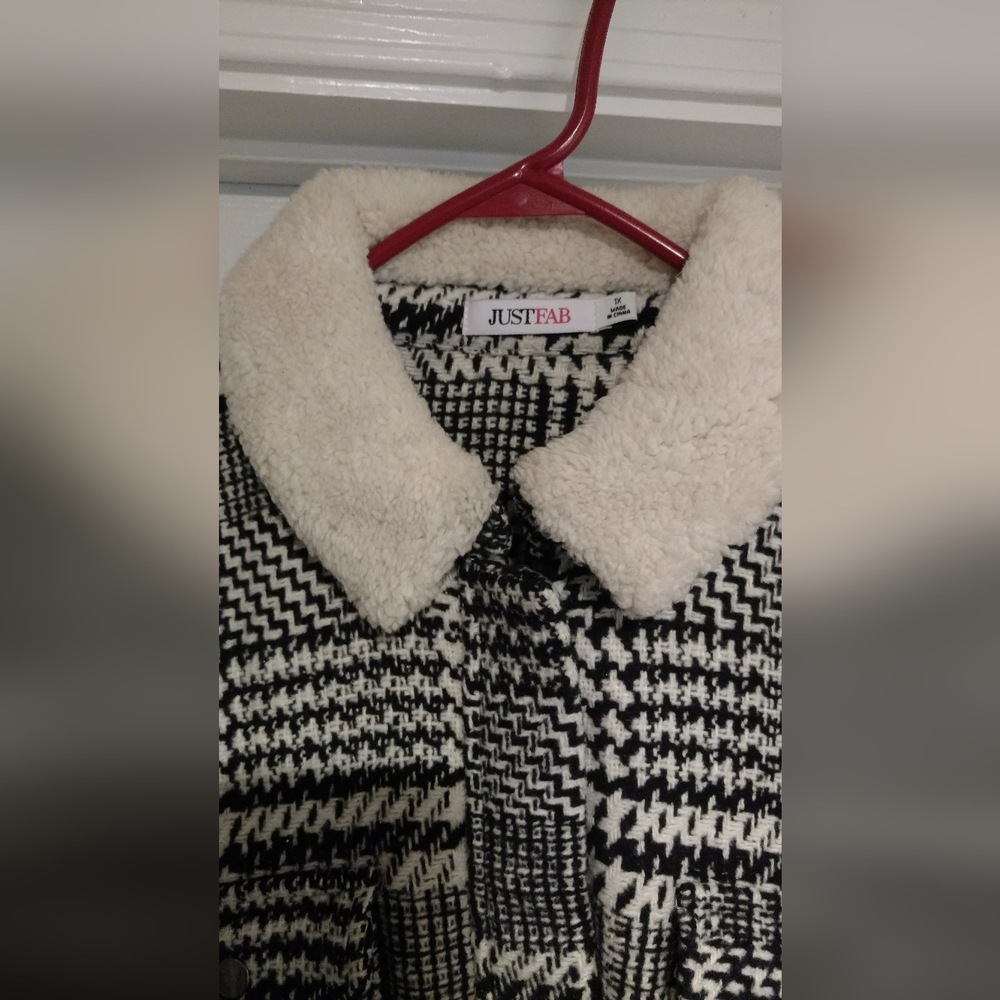 JustFab Jacket - Picture 2 of 7